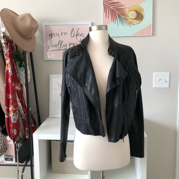 ❌SOLD❌Blank NYC Black Trendy Moto Jacket Medium - Picture 6 of 9